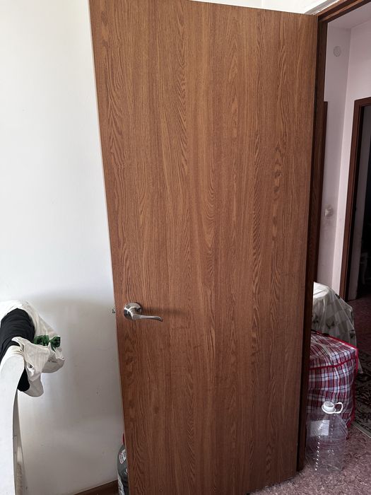 Продам межкомнатные двери 5 шт