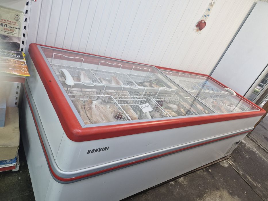Продам морозильник бонетта