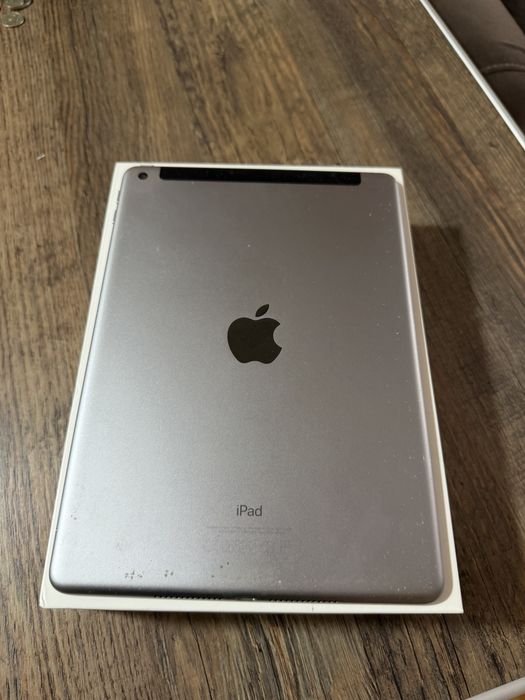 Ipad 5-th Gen. Space gray Wi-Fi + Cellular