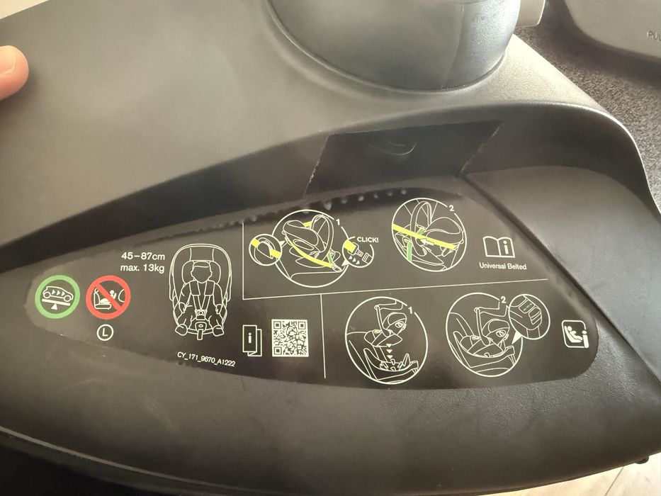 Cybex Cloud T i-Size Plus Детско столче за кола