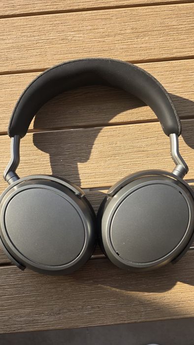 Casti Sennheiser Momentum 4 wireless