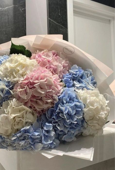 Красивый букет цветов