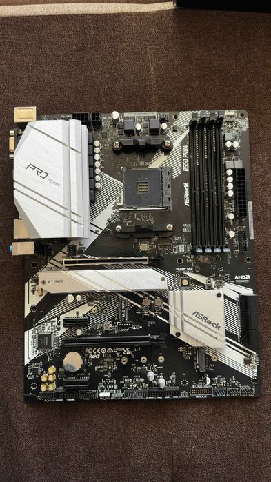 Дънна платка ASRock B550 Pro4 с гаранция