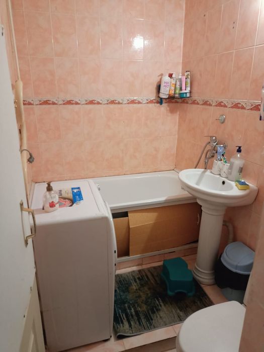 Продам 4 комнатную квартиру