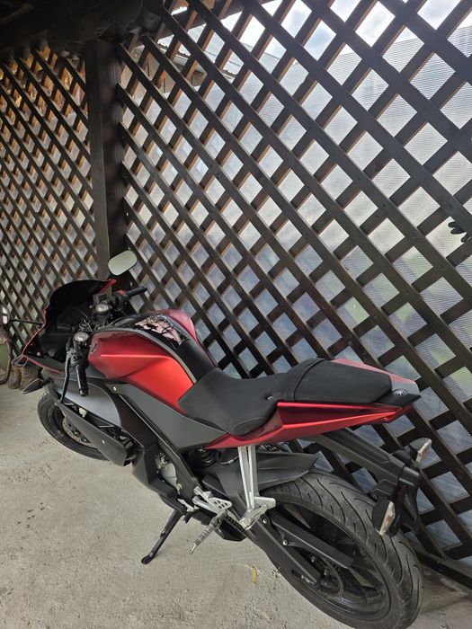 Yamaha yzf125 an 2016 17500 km adus recent din Germania