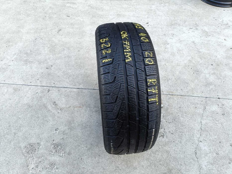 O anvelopa iarna 245 40 20 pirelli sottozero 2 run flat profil de 7 mm