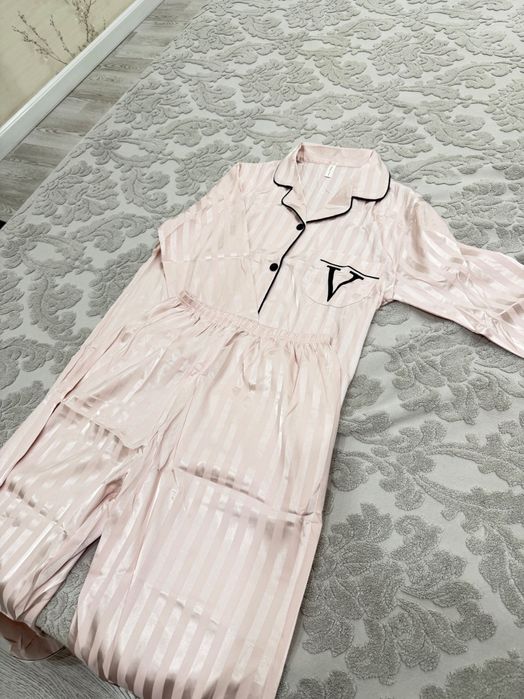 Пижама женская в стиле Victoria’s Secret