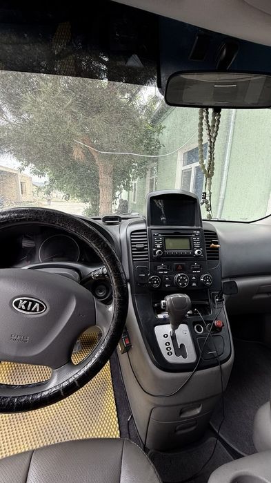 Kia Carnival 2009 — 3