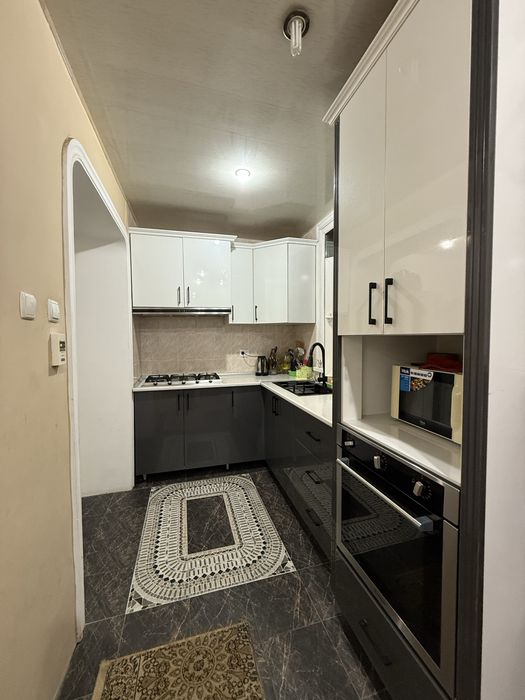 Срочно продается 3-х комн квартира в Куйлюк массив-1, 1/1/4