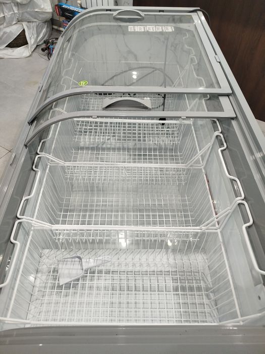 Морозилка 500л ценна 200.000тг