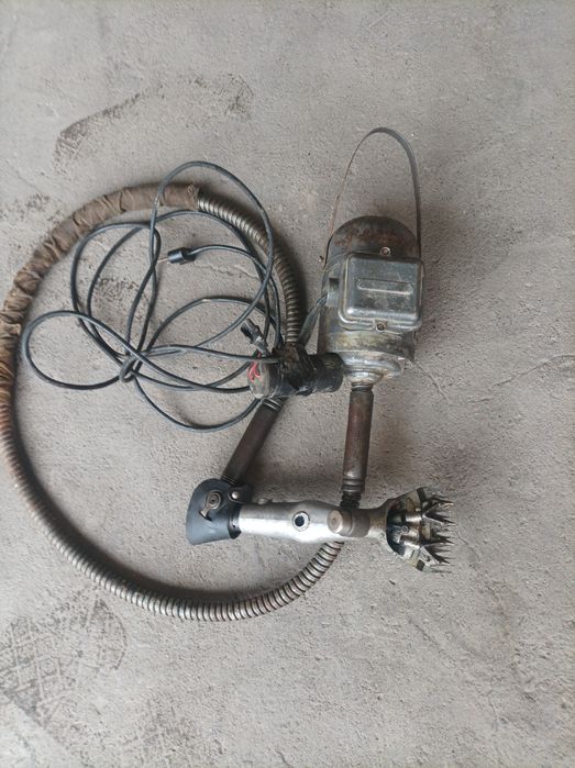 Қўй юнгини оладиган машинкани сотилади