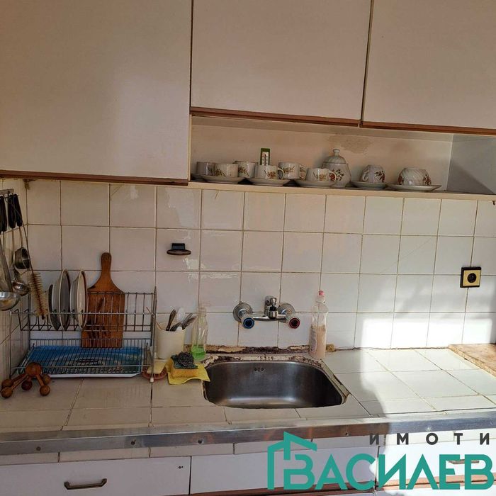 Продава се Едностаен апартамент в София, Център - 45 кв.м за 1167 €/кв.м - Снимка #2