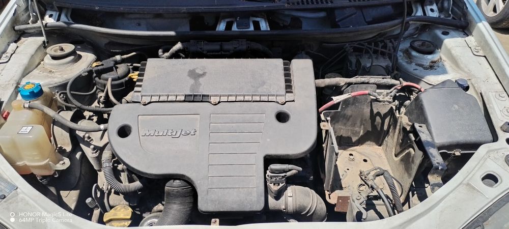 Se dezmembreaza Fiat punto 2   1.3 multijet diesel  an 2008