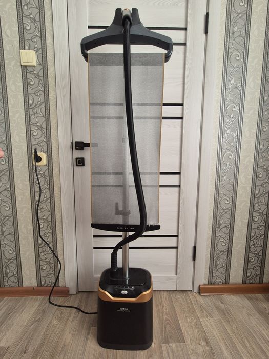 Вертикальный отпариватель Tefal