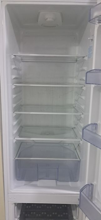 Продам холодильник не в рабочем состоянии