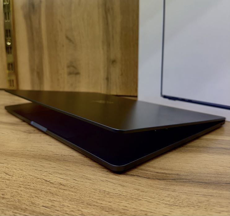 Macbook Air M3 15inch ёмкость 100% цикл 14