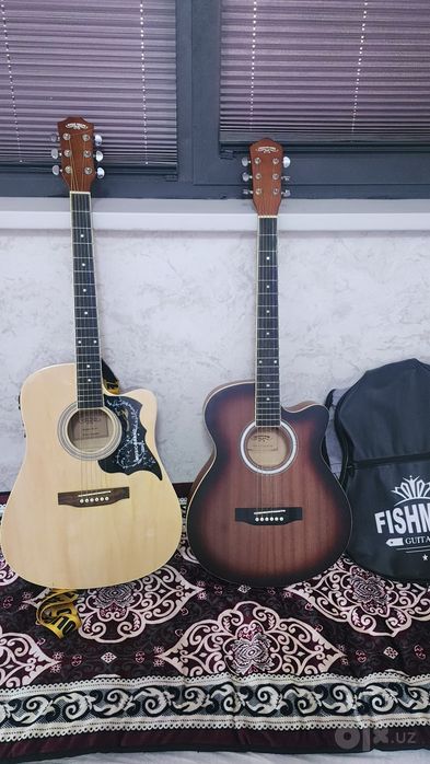 Akustik gitara , caravan music sotiladi