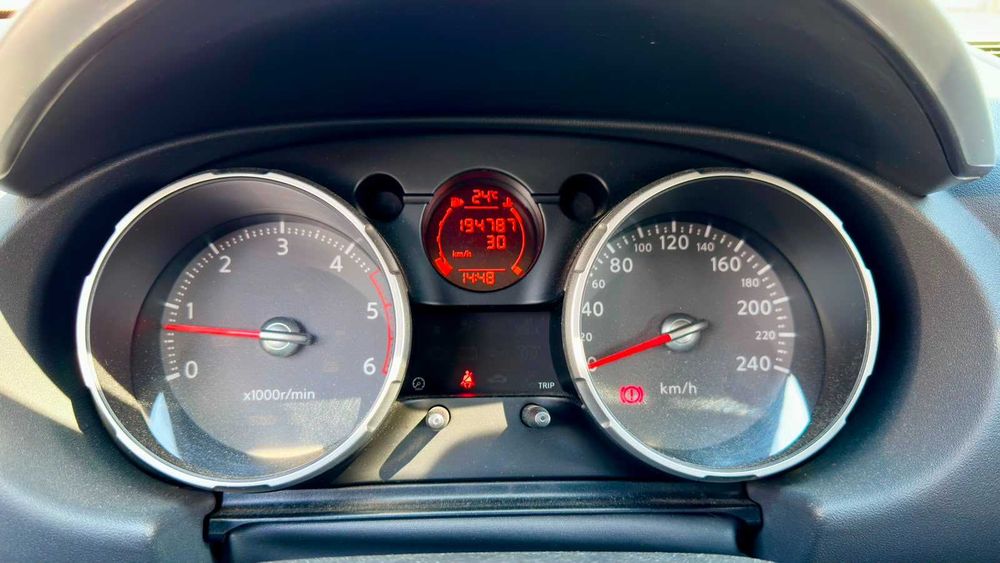 Nissan Qashqai 2.0 dCi | 150 CP | Panoramic | Maro | Cameră
