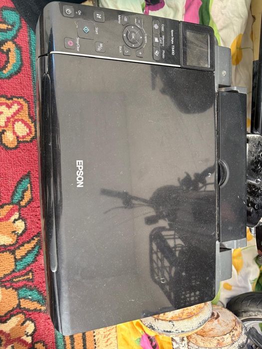 Продам принтер Epson не робочем состоянии