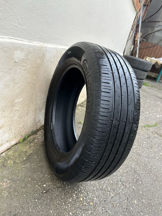 Vand 4 anvelope Continental/ Vara