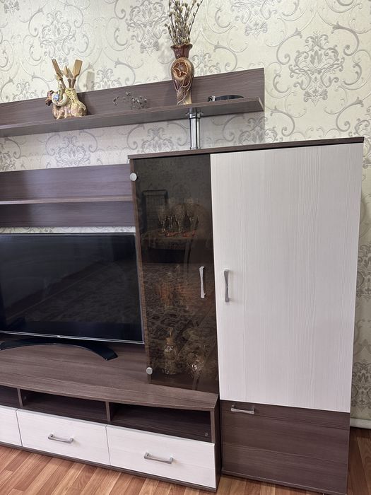 Продам дифан с креслом и шкаф