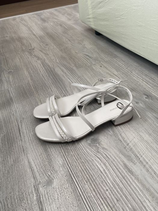 Дамски сандали