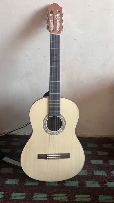 Электро-аккустика yamaha c40 (матовая)