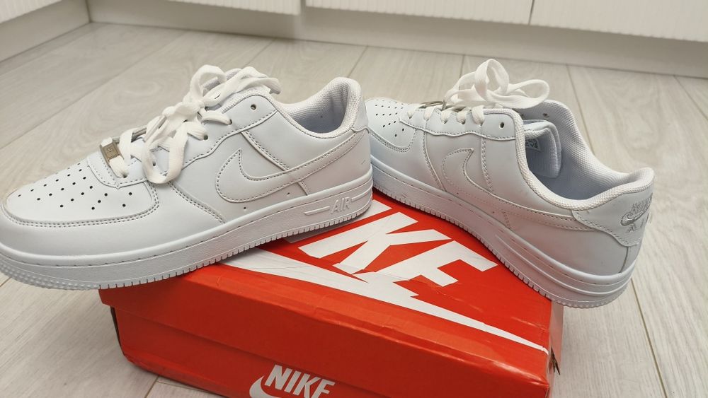 Продам Air Force 1