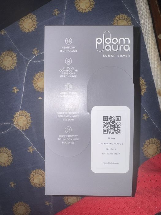 Ploom  aura am mai multe culori pentru detalii mesaj