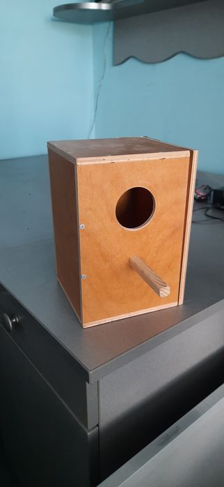 Продавам волиери, клетки, кафези и аксесоари