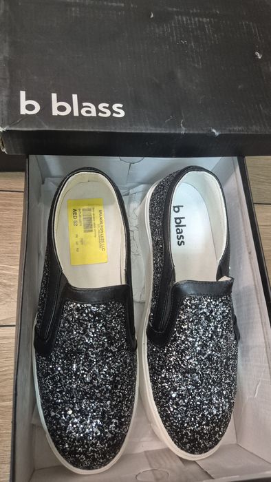 Обувь новая . Размер 39