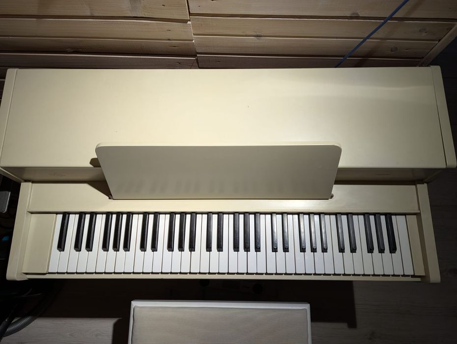 Pianina in stare foarte buna