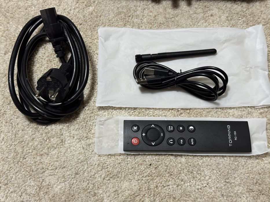 DAC Topping D70 Pro SABER ( RCA/XLR, Usb)