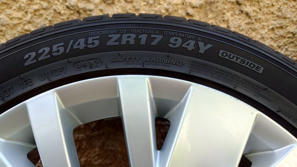 Kumho 225/45R17 VW джанти