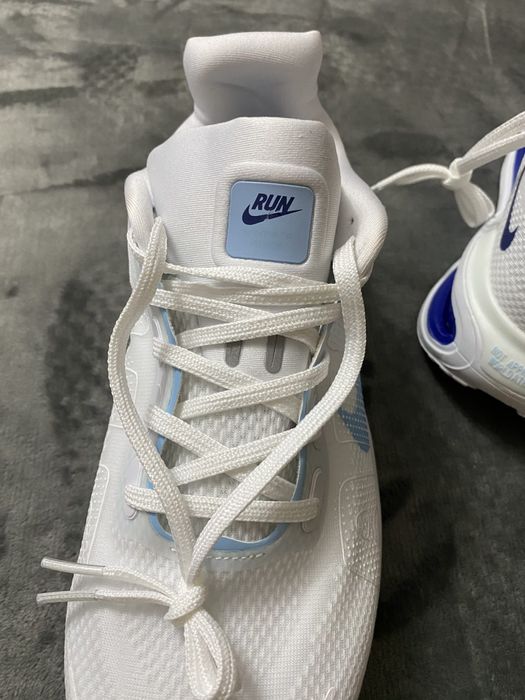 Vand adidasi noi de barbati Nike Vomero