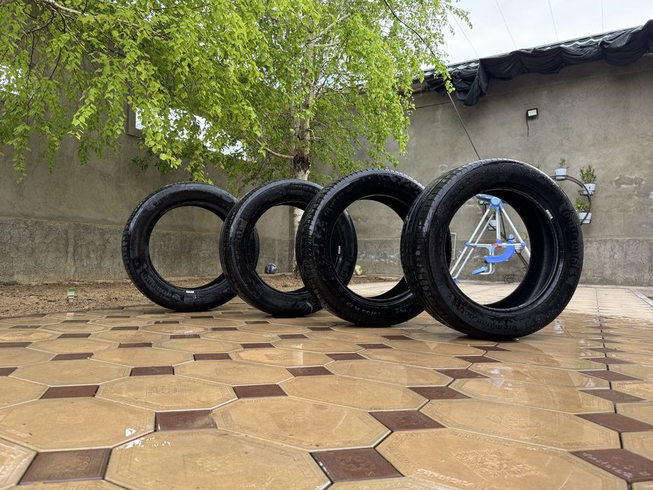 Балон Continental 235/55 19 размер