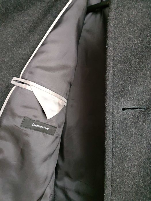 Hugo Boss - оригинално вълнено палто, М 48