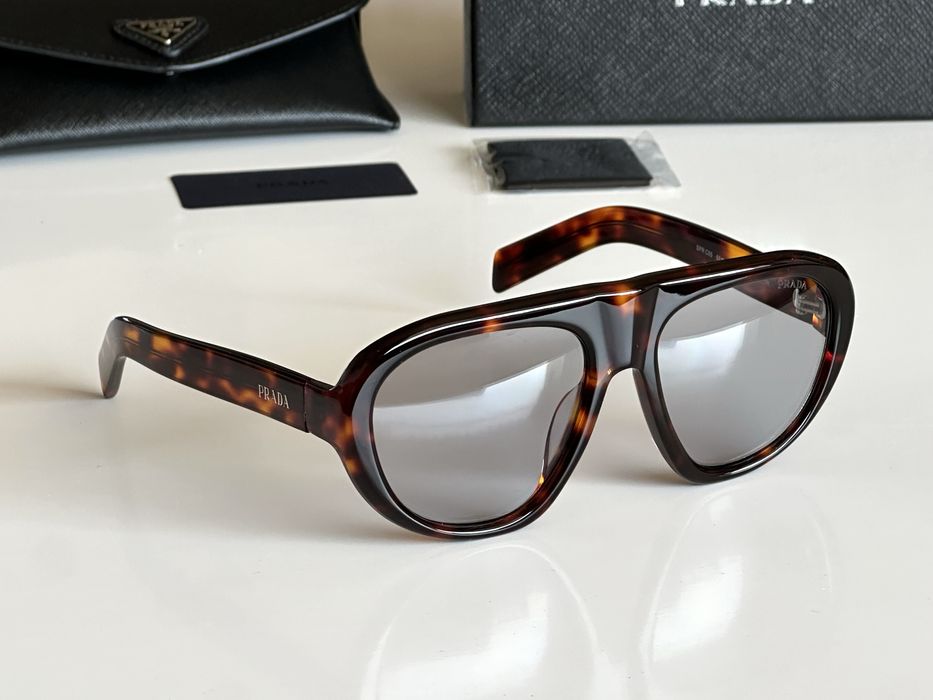 Слънчеви очила Prada PRC05S