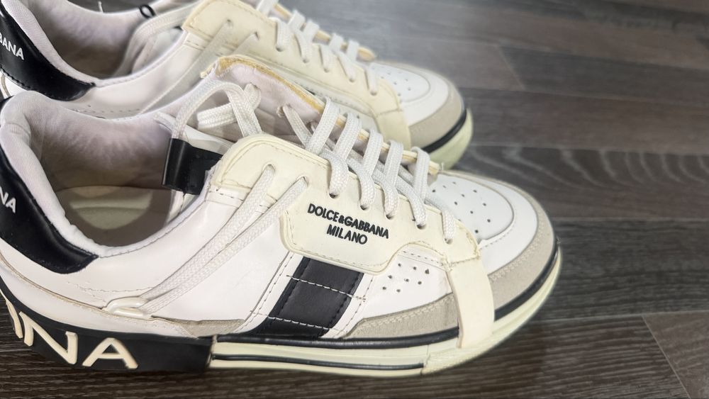 Кроссовки продам