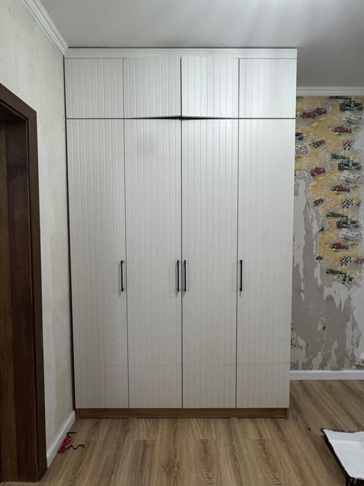 Срочно продам шкаф