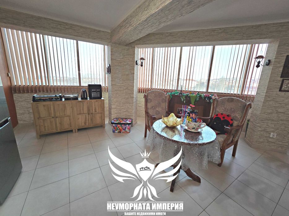 Продавам тристаен апартамент 115кв.м. 4ет. в гр.Асеновград до Пазара