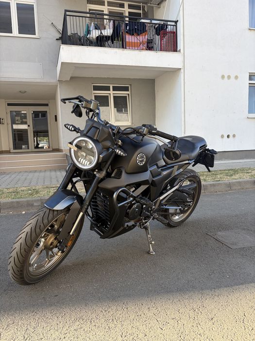 Motocicleta Daytona Zontes G125 2024