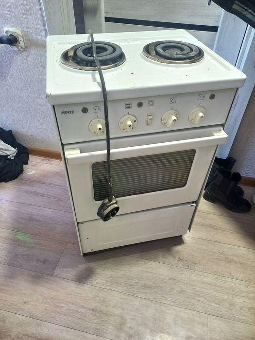 Продам плиту кухонную