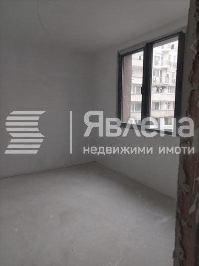 Продава се Двустаен апартамент в Бургас, Център - 97 кв.м за 2600 €/кв.м - Снимка #8