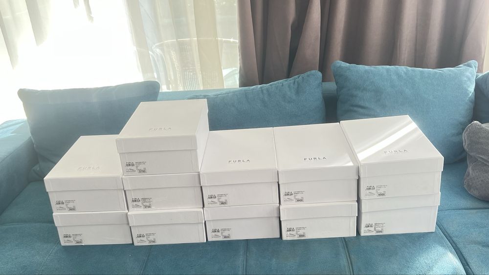 Сникърси FURLA Step Sneakers в 3 модела.100% оригинал с етикети кутии care instructions,противопрахова торбичкс, всичко.Ограничени бройки