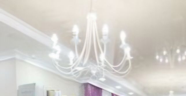 Продам 8ми рожков люстру