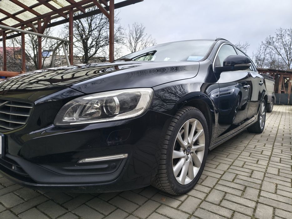VOLVO V60 2015 — imagine 2
