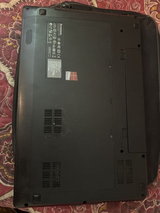 Ноутбук на запчасти