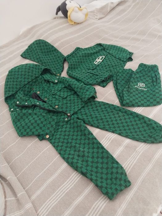 Джинсовая двойка для детей-уни, на рост 110р. 2шт.