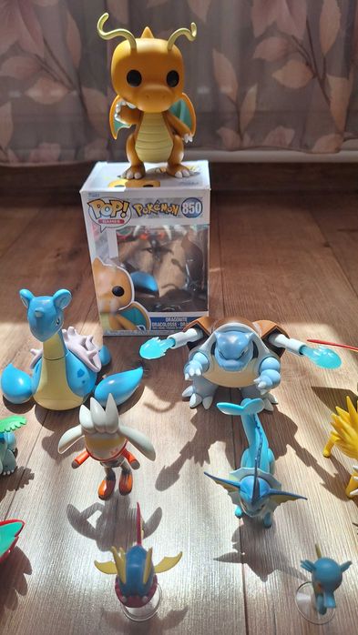 Lot 14 Figurine Pokémon + Funko POP Dragonite (Blastoise, Vaporeon, Inteleon etc.)